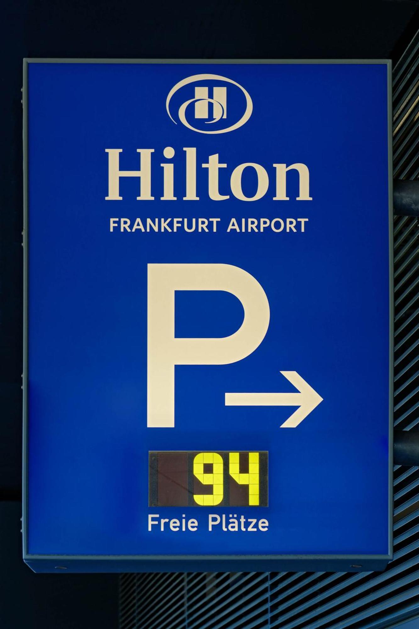فندق نزل هيلتون غاردن مطار فرانكفورت المظهر الخارجي الصورة